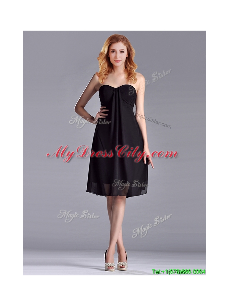 Bridesmaid Empire Sweetheart Knee-length Short Black Bridesmaid Dress for Homecoming
