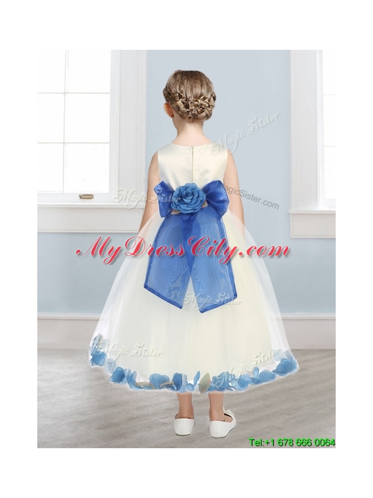 Beautiful Scoop White Flower Girl Dress with Hand Made Flowers and Appliques