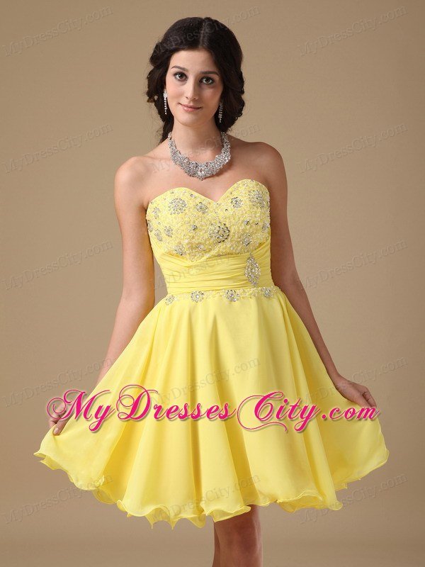 Yellow A-line Sweetheart Chiffon Short Prom Dress with Beading