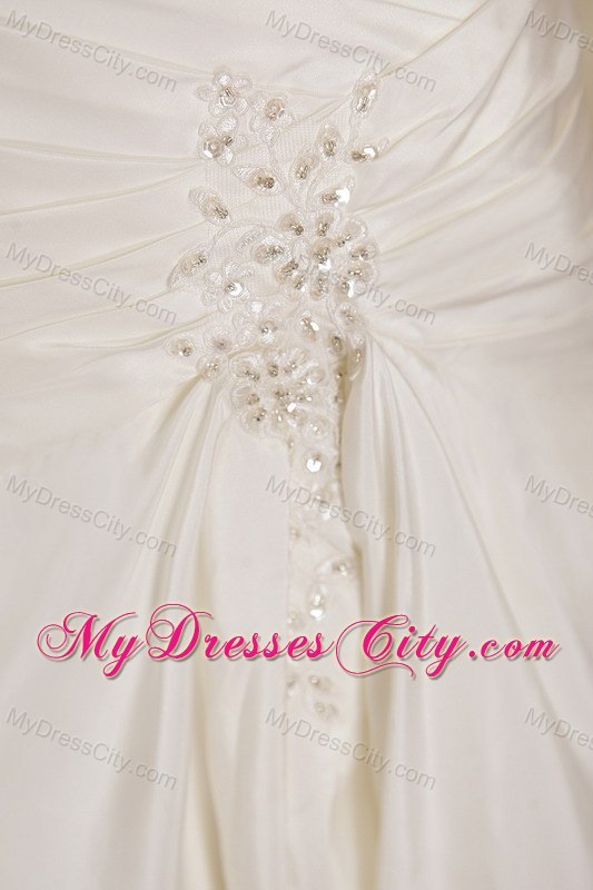 Strapless Gorgeous Chapel Train Wedding Dress with Appliques