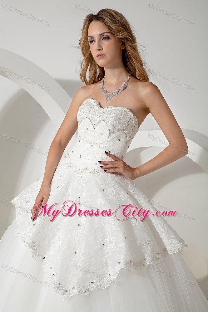 Pretty Long Tulle Ball Gown Sweetheart Beaded Wedding Dress