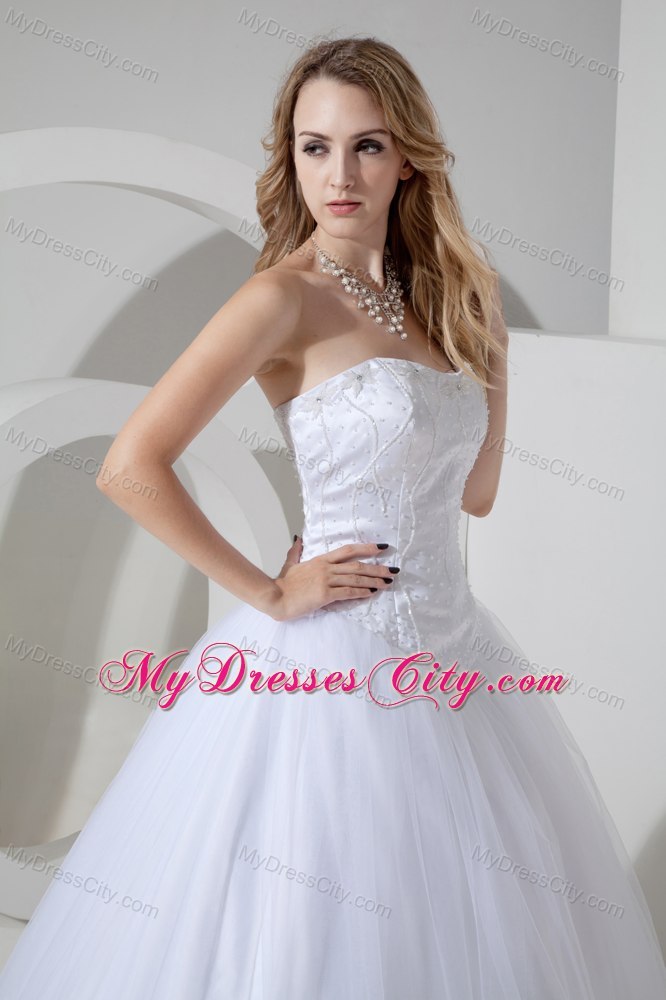 Cheap Tulle Princess Strapless Court Train Beaded Bridal Gown