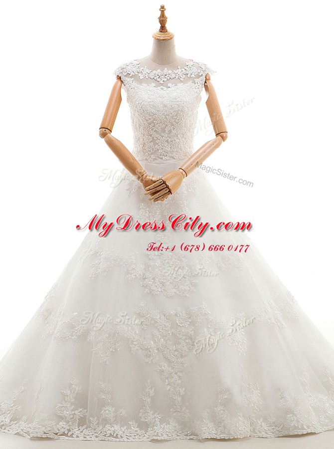 On Sale Scoop Sleeveless Tulle With Brush Train Clasp Handle Wedding Gowns in White with Appliques