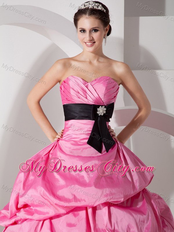 A-line Sweetheart Hot Pink Taffeta Quinceanera Gowns with Sash