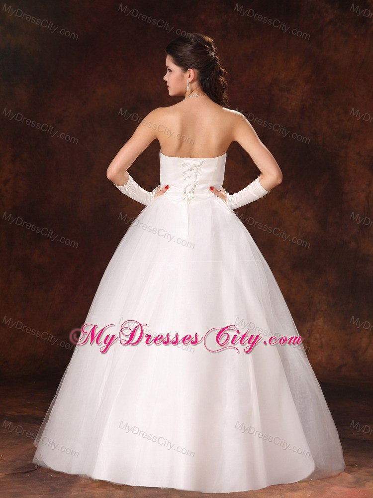 Organza A-Line Garden Wedding Gowns with Bowknot and Beading