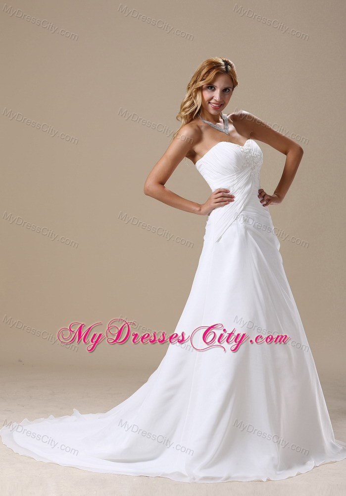 Ruched Bodice and Appliques Sweetheart Chiffon Bridal Dress