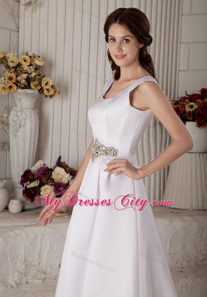 Luxurious Princess Scoop Court Train Bridal Gowns with Beading Sash