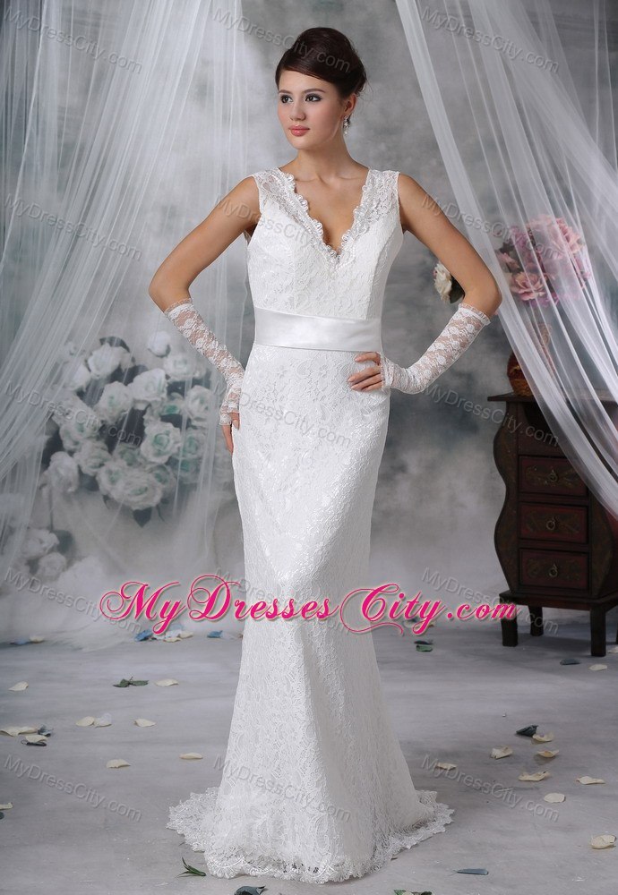 Lace V-neck Brush Train Luxurious Wedding Dress with Bowknot Back