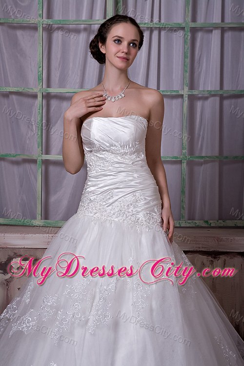 Gorgeous Chapel Train Lace and Ruches Appliques Wedding Dress
