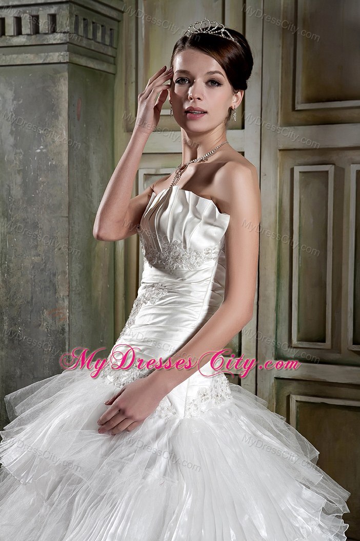 Strapless Chapel Train Appliques Wedding Dress with Layers