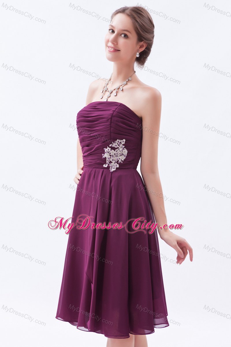 Dark Purple Strapless A-line Chiffon Appliques Bridesmaid Dresses Knee-length