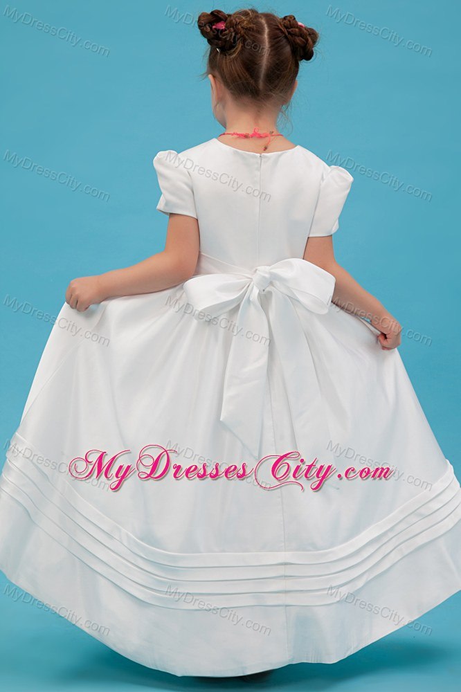 White Sash and Bow Decorate Flower Girl Dress with Short Sleeves
