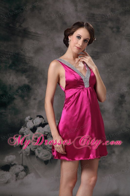 2013 Column Fuchsia V-neck Beading Short Prom gowns with Backless
