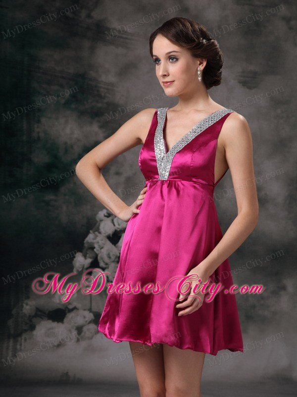 2013 Column Fuchsia V-neck Beading Short Prom gowns with Backless