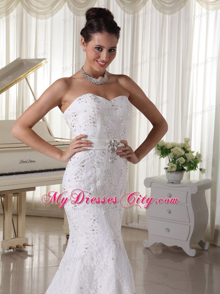 Sweetheart Court Train Wedding Gowns with Beading Over Bodice