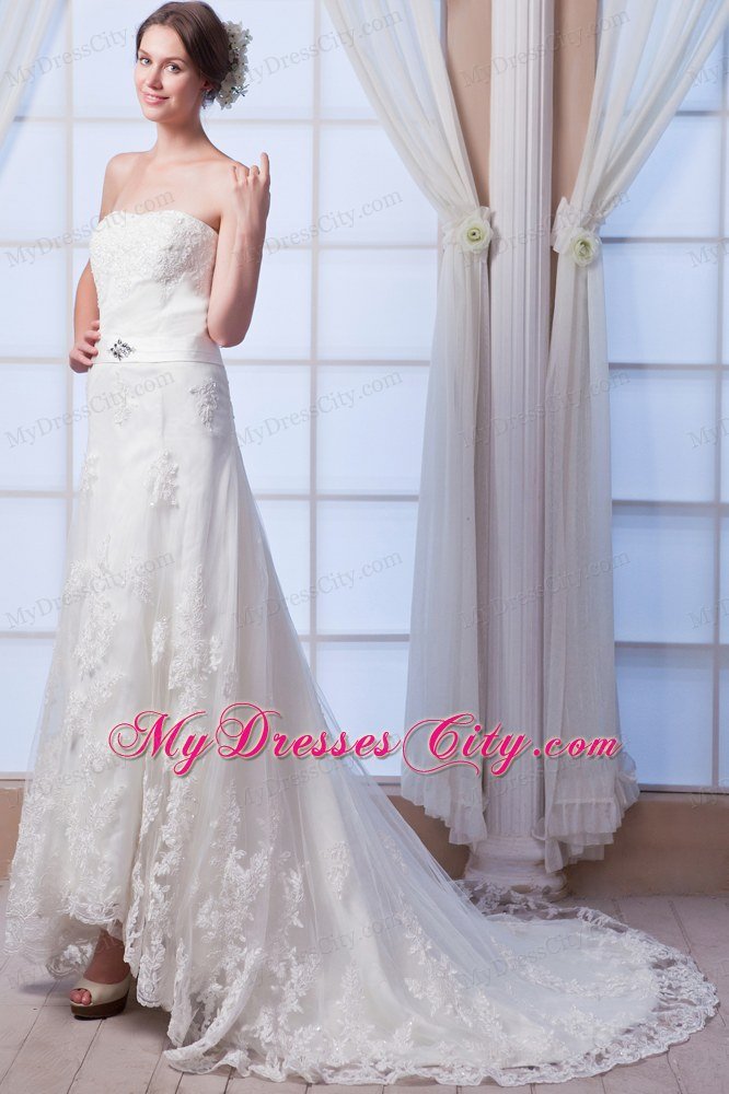 Elegant Strapless Lace Appliques Button Down Back Wedding Dress