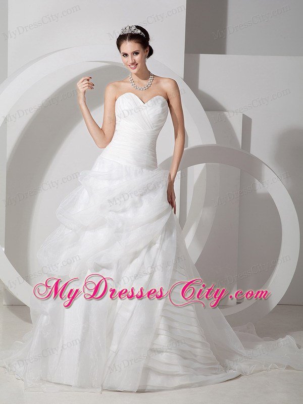 Low price A-line Sweetheart Brush Train Organza Ruching Wedding Dress