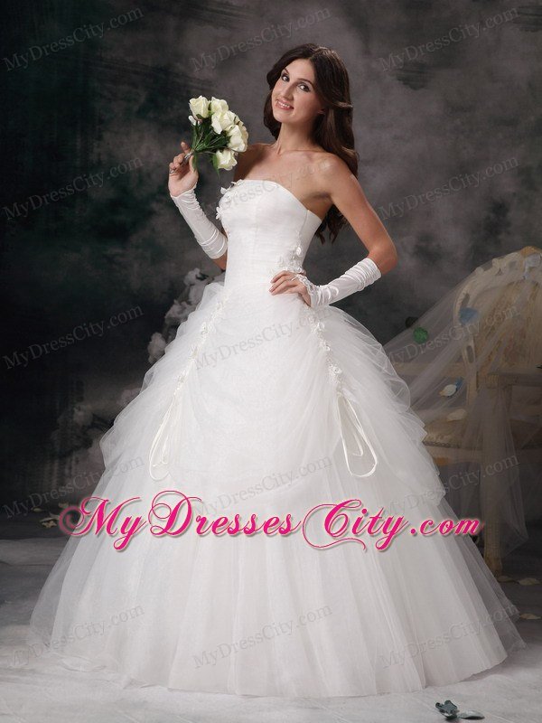 New Arrival A-line Strapless Floor-length Tulle and Flowers Wedding Dress