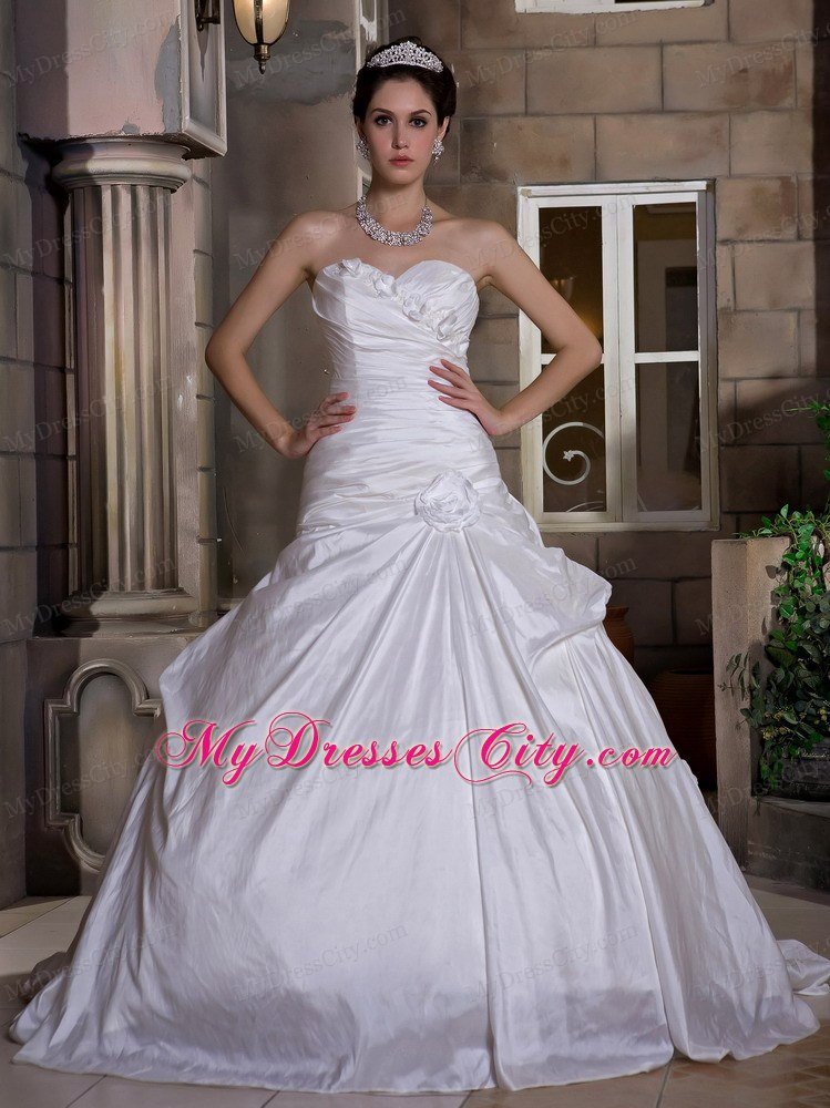 Sweetheart Hand-Made Flowers Ruched Bodice Wedding Gown