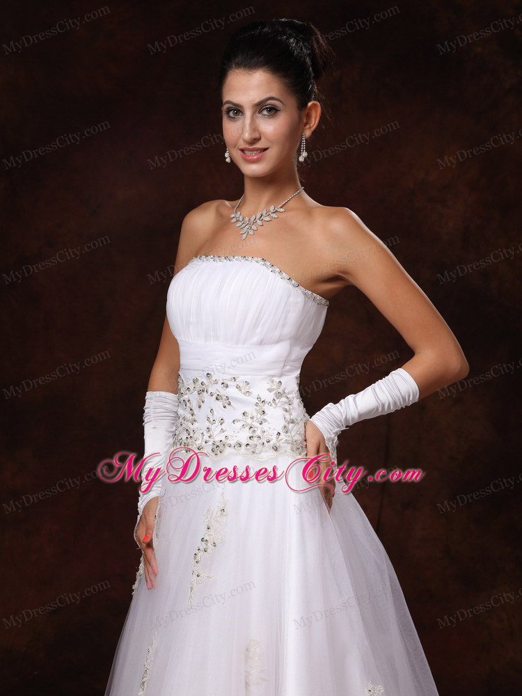 2013 Strapless Appliques Beaded Decorate Waist Garden Wedding Dress