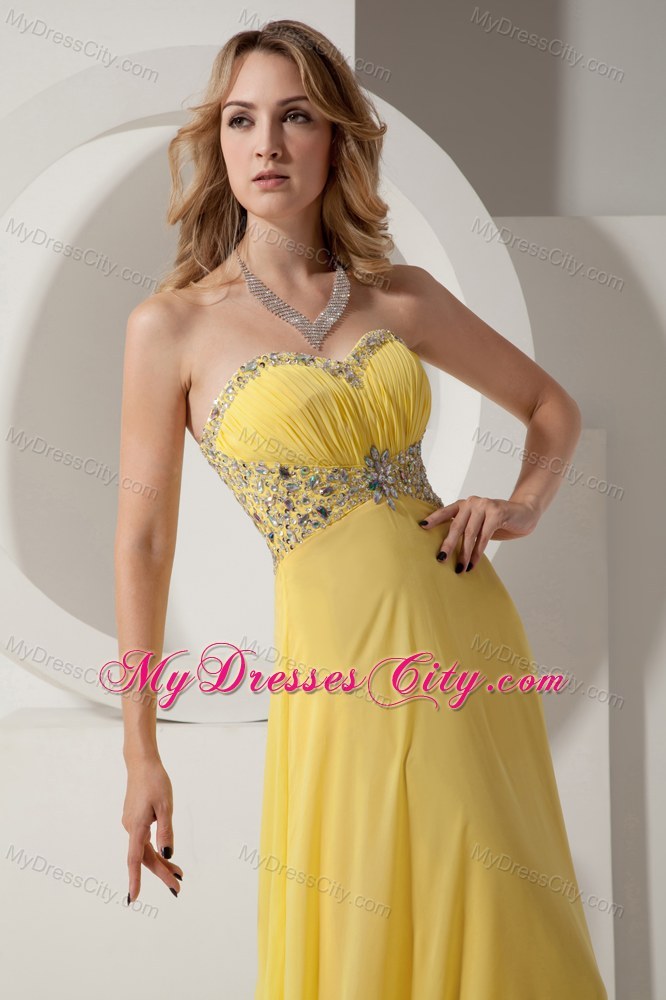 Sweetheart Chiffon Ruched Prom Dress with Colorful Beadings