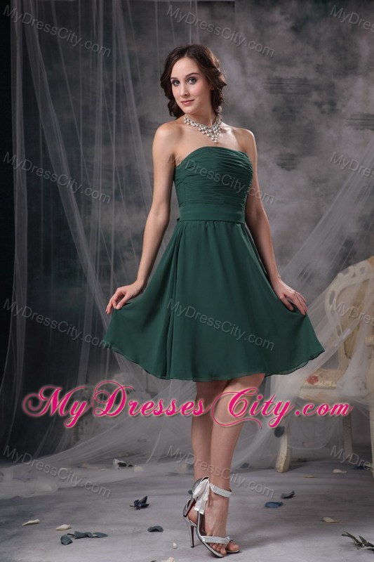 Simple Ruched A-line Strapless Bridesmaids Dresses with Bowknot Back