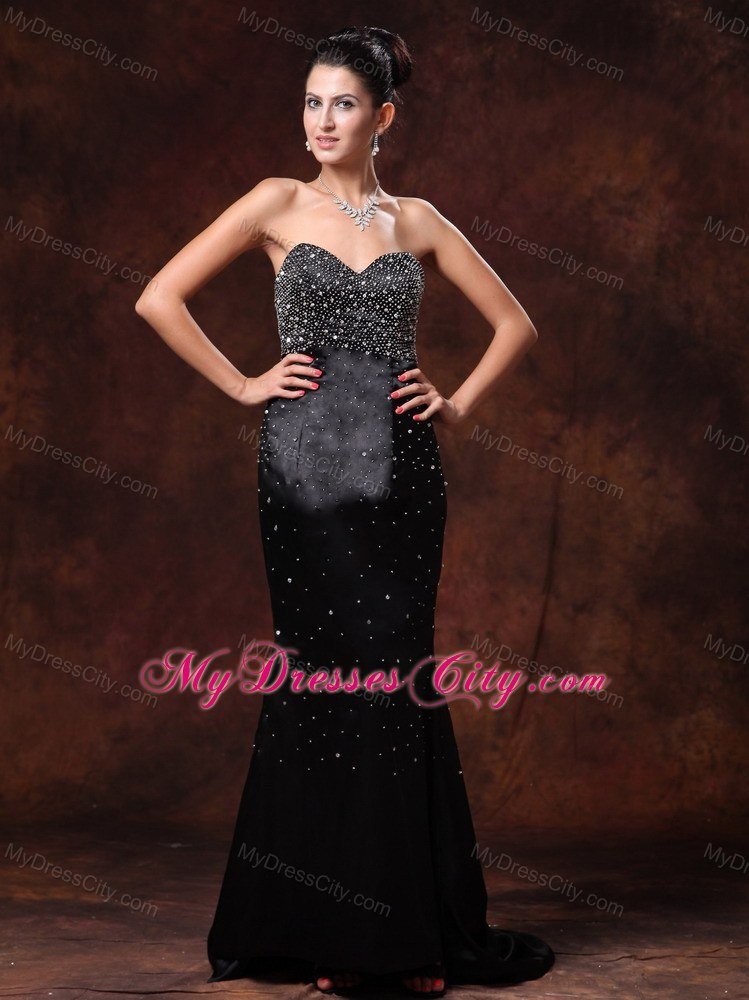 Black Sweetheart Beaded Decorated Evening Gowns Whit Brush Train