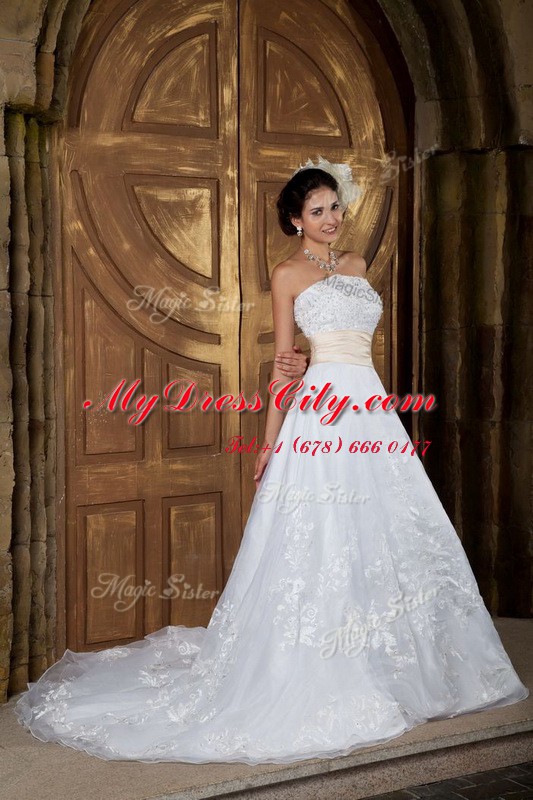 Low Price Strapless Sleeveless Brush Train Zipper Wedding Gowns White Organza