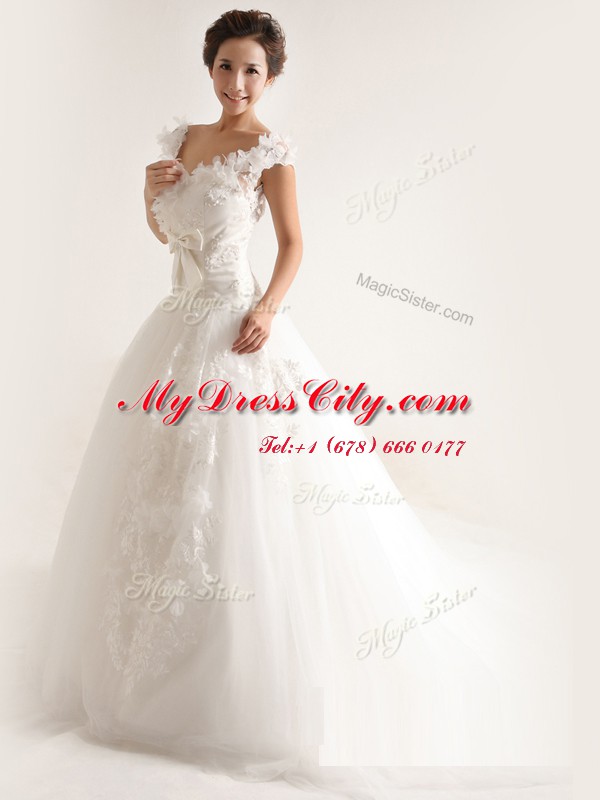 Scoop White Ball Gowns Lace and Appliques Wedding Gowns Lace Up Organza Sleeveless With Train